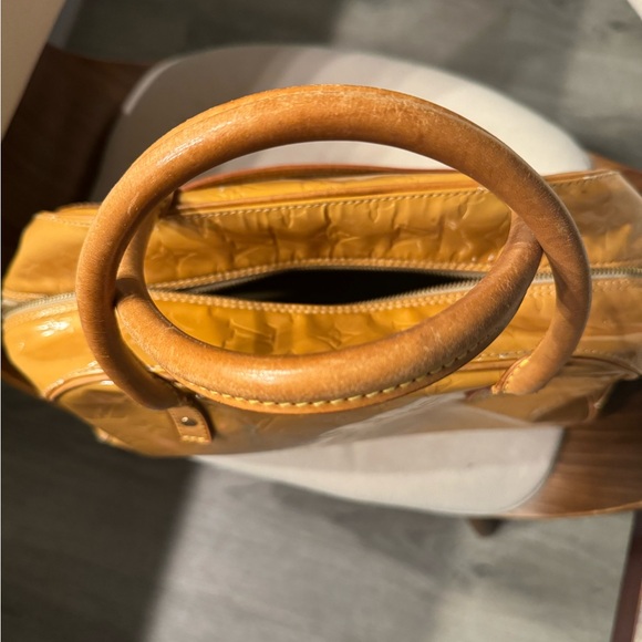 🌺⚜️New Listing-Louis Vuitton Gold Vernis Thompson Square Tote⚜️⚜️ - Picture 4 of 13